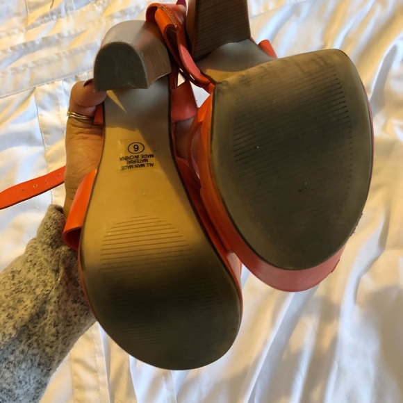 SEXY ORANGE PLATFORMS - Picture 4 of 4